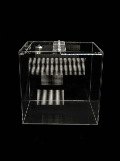 - Mantis - Small Enclosure 24cmx12cmx24cm