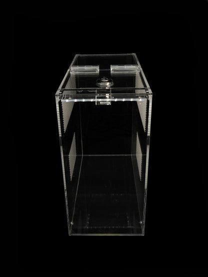 - Mantis - Small Enclosure 24cmx12cmx24cm