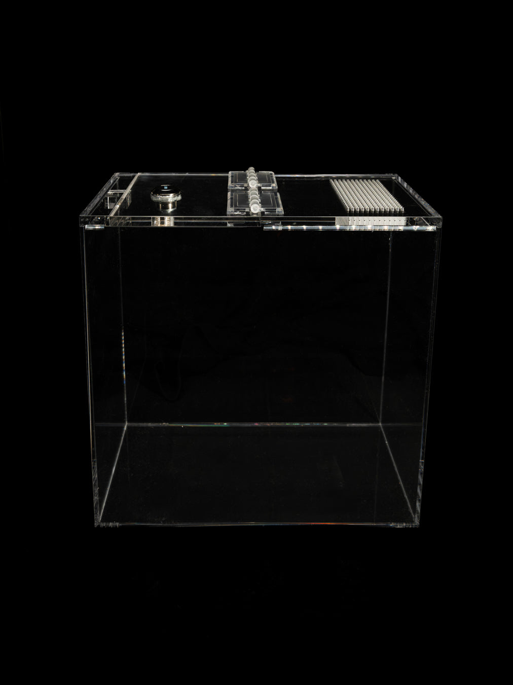 - Centi- Small Enclosure 24cmx12cmx24cm